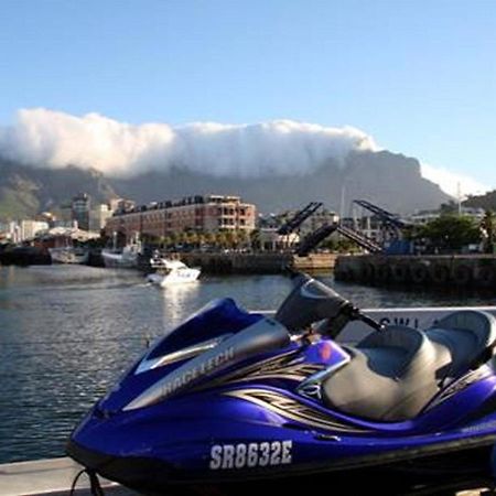 Motor Yacht Kiara Bed and Breakfast Kaapstad Buitenkant foto