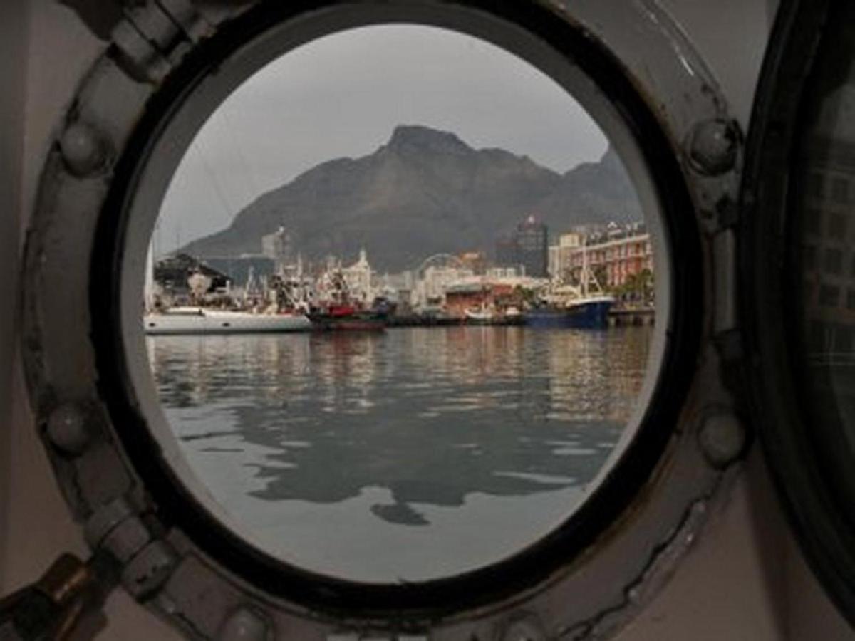 Motor Yacht Kiara Bed and Breakfast Kaapstad Buitenkant foto