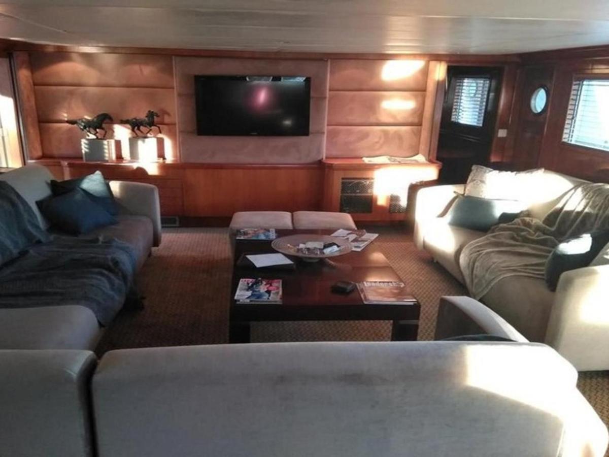 Motor Yacht Kiara Bed and Breakfast Kaapstad Buitenkant foto